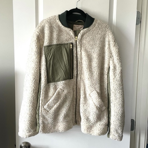 NEW FREE PEOPLE / RIVINGTON SHERPA ZIP UP JACKET - Picture 4 of 7